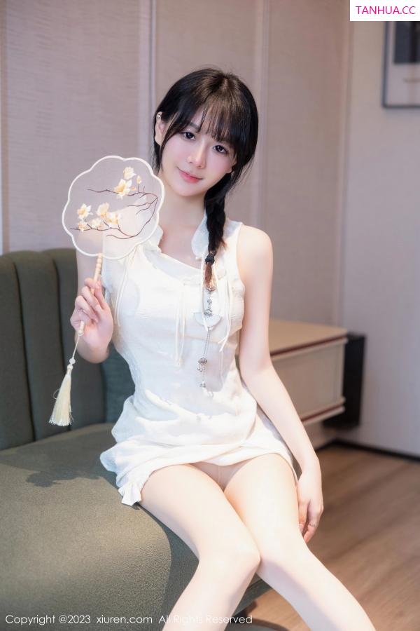   [XiuRen]高清写真图 2023.05.26 No.6813 幼幼 旗袍美腿第19张图片